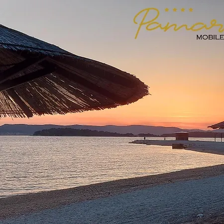 Pamara Mobile Parque de Campismo Biograd Na Moru