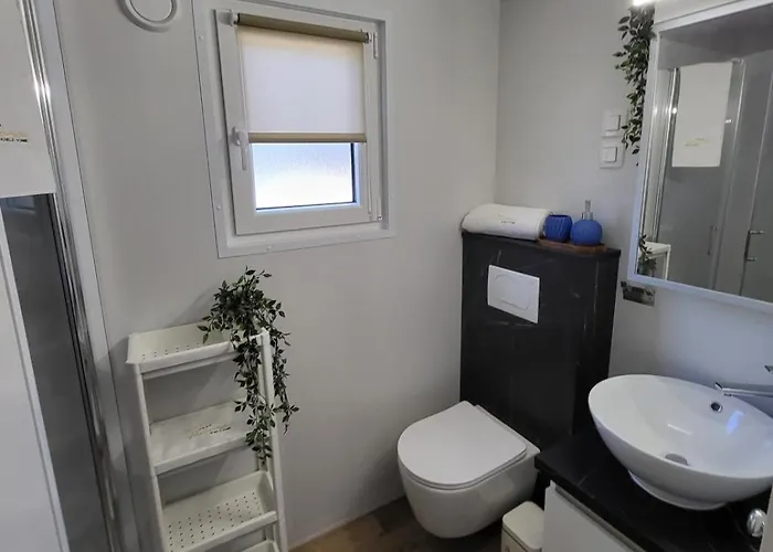 אתר קמפינג Pamara Mobile ביוגראד נה מורו